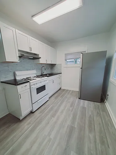 1462 Summer St #1 Photo 1
