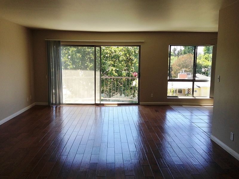 1st image of 4304 Babcock Ave APT 301