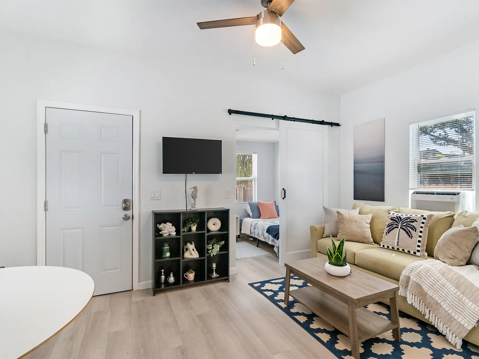 Open House Saturday Furnished+Utilities Included! 1br + Flex Space — Photo 3