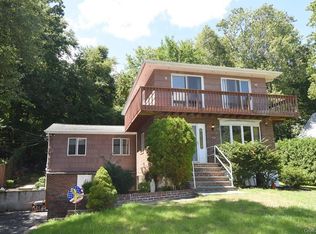 101 Baldwin Place Rd, Mahopac, NY 10541