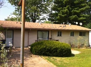 1754 Cargill Dr, Saint Louis, MO 63136