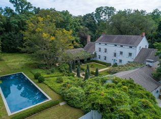 34 Birch Hill Rd, Locust Valley, NY 11560