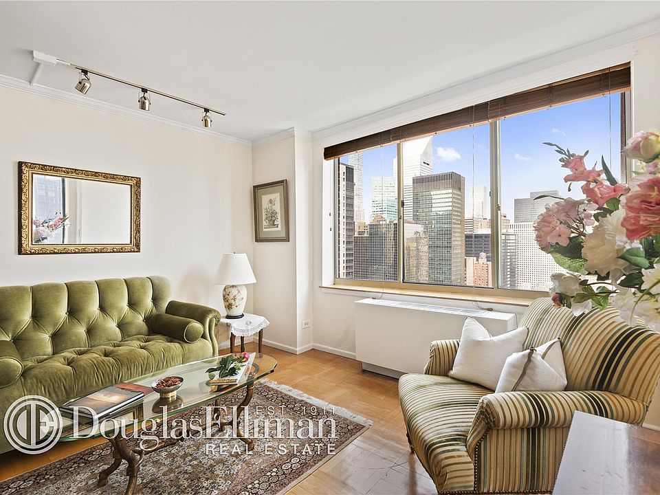 1st image of 232-236 E 47th St #36C
