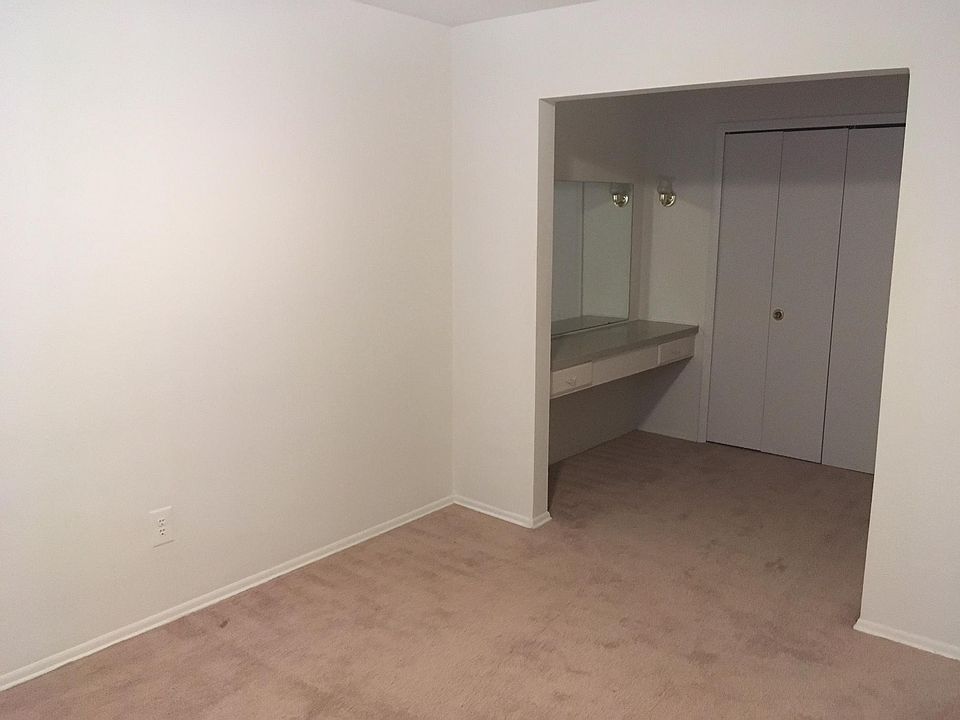 2nd image of 7677 Greeley St APT 9