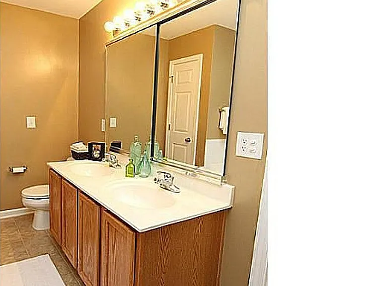 11701 Coppergate Dr #106 — Photo 6