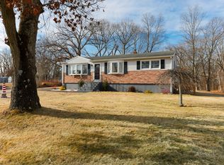465 Silver Sands Rd, East Haven, CT 06512
