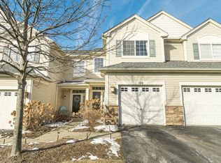 108 Durango Dr, Gilberts, IL 60136