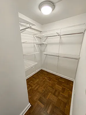 Rented by Vandenberg | media 18