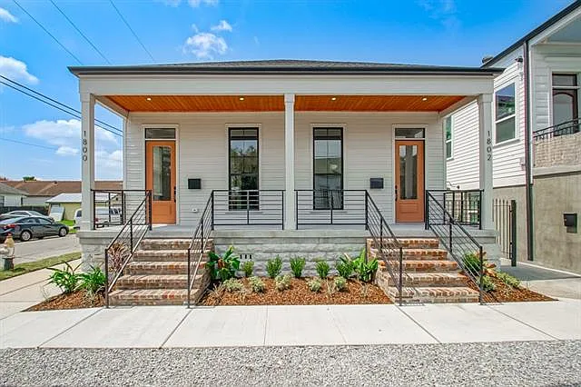 1 bed, 1.0 bath, 425 sqft, $1,450 — Photo 1