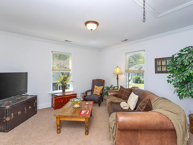1308 Filmore St — Photo 33