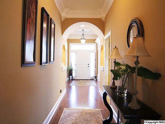 5th image of 208 Nettles Dr