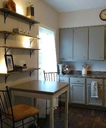 4th image of 602 Reaney Ave #1