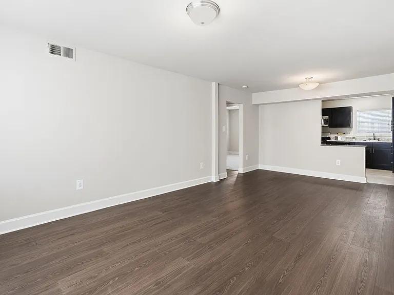 Westgate Apts & Townhouses LP — Photo 37