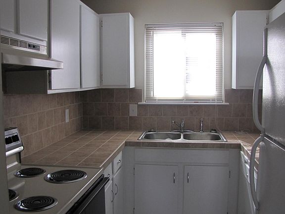 4th image of 1411 Kara Ct