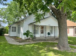 512 Lincoln St, Clyde, KS 66938