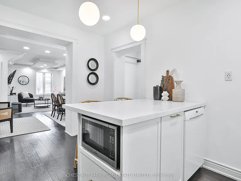 1341 Dupont St — Photo 12