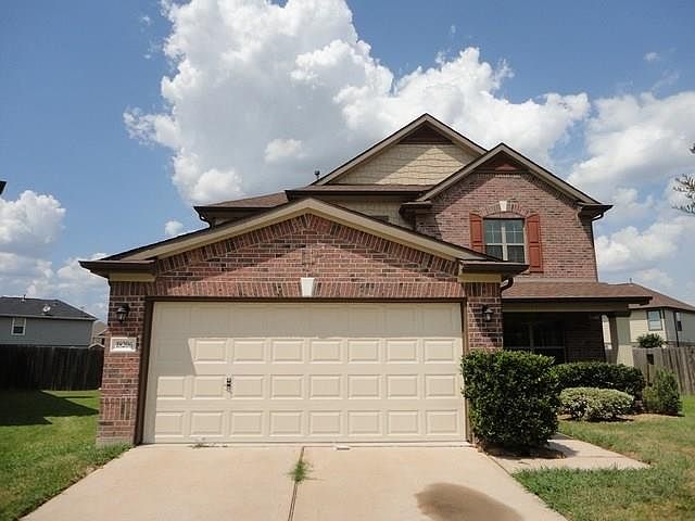 1st image of 18206 Walden Gate Ln