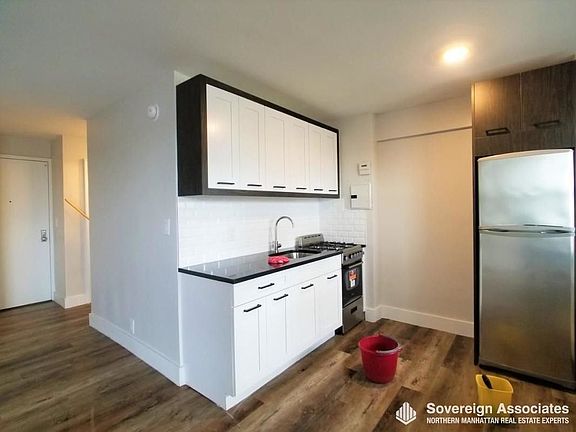 5th image of 1365 St Nicholas Ave APT 31N
