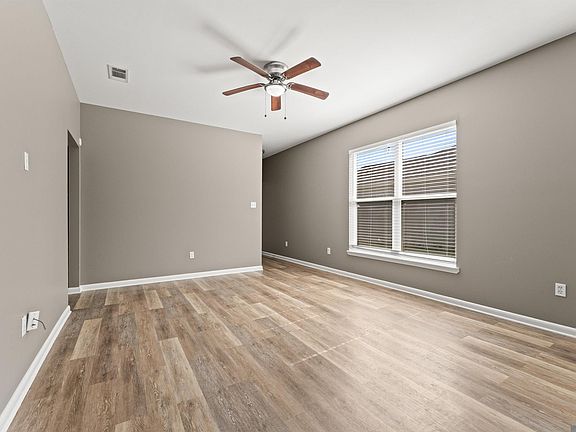 3rd image of 2352 Marci Ct