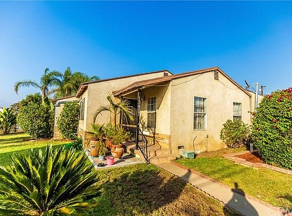 3rd image of 13407 Palm Ave