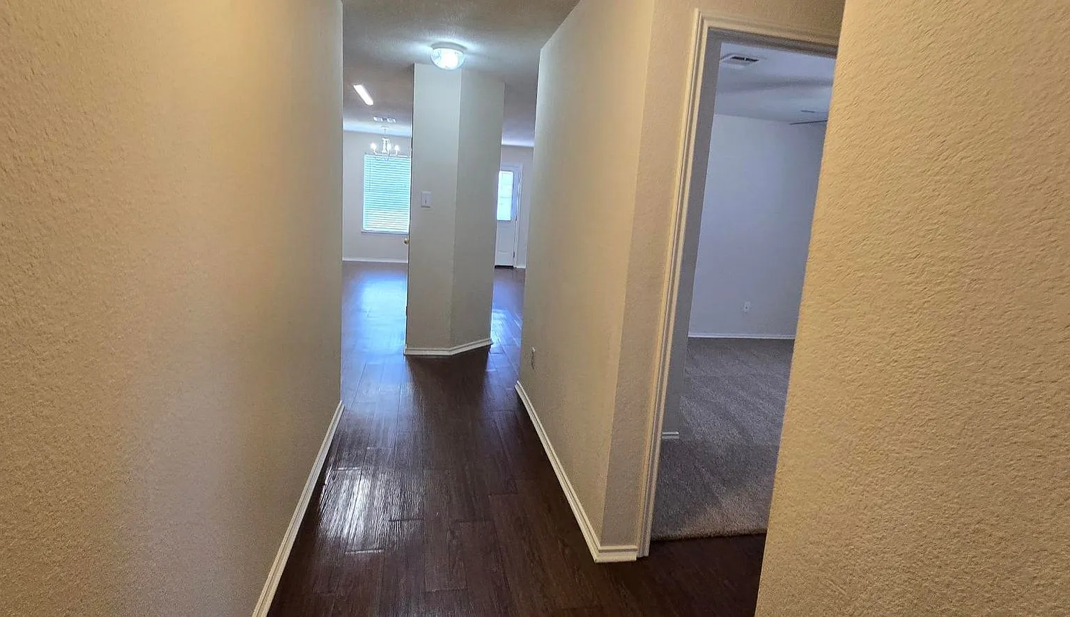 Nice 3 Bedroom 2 Bath in Benbrook Ranch Subdivision - Great value in Leander! — Photo 3