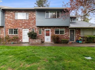 1402 NE Hogan Dr, Gresham, OR 97030