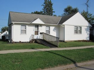 109 N Dearborn St, Maquoketa, IA 52060