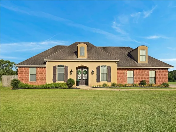 117 Highland Crest Dr, Covington, LA 70435