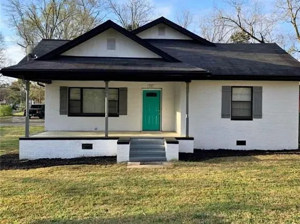 101 3rd St, Barnesville, GA 30204