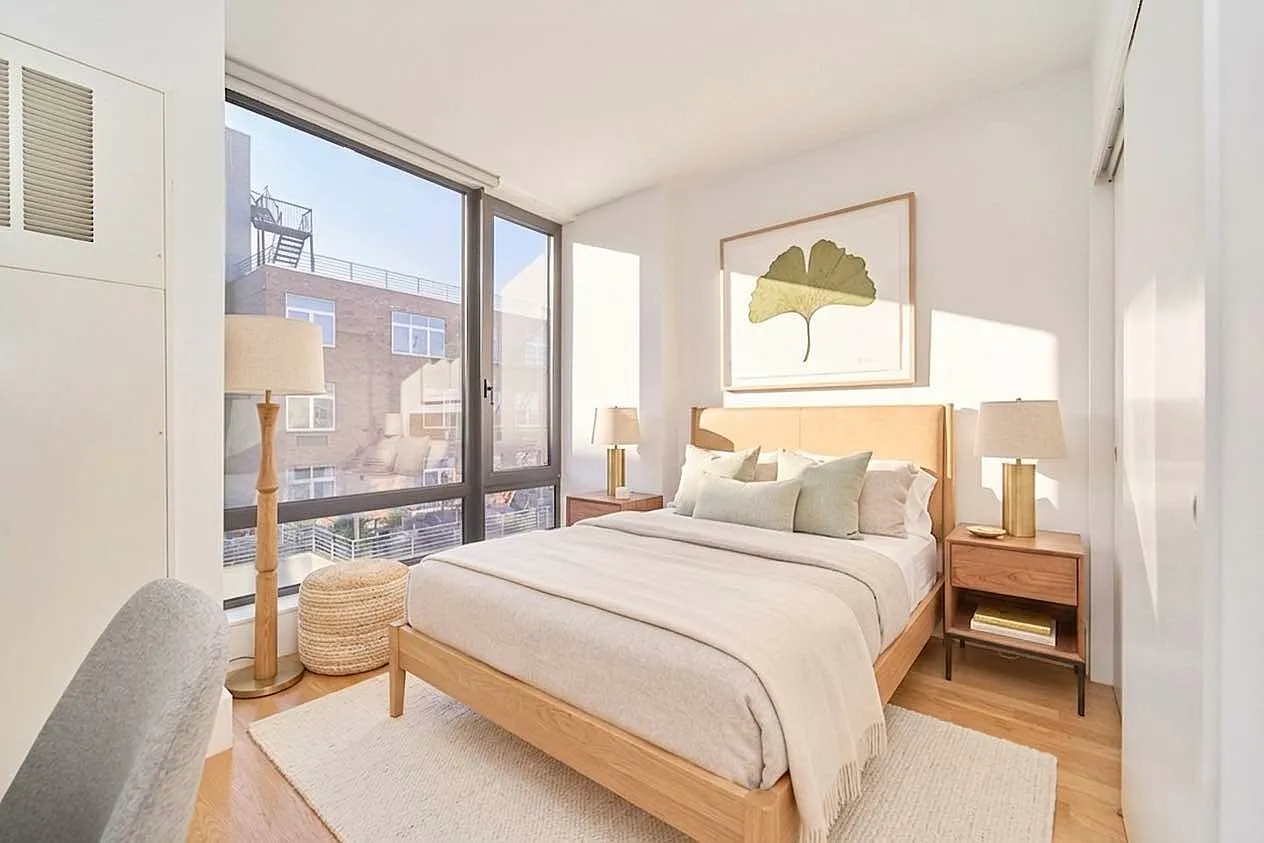 531 Myrtle Avenue — Photo 2