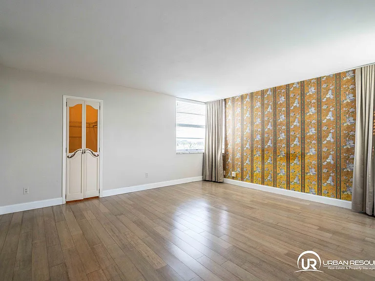 9500 W Bay Harbor Dr #7D — Photo 16