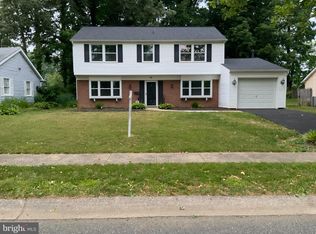 14 Enfield Ln, Willingboro, NJ