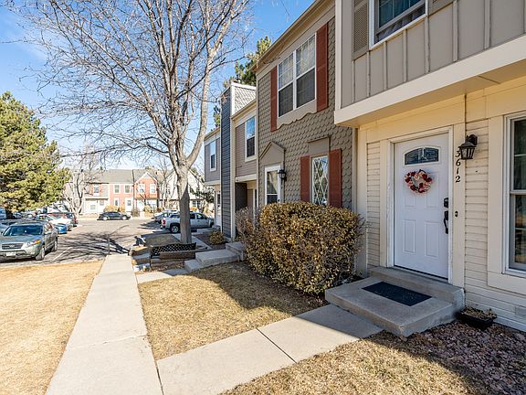 3rd image of 3612 Queen Anne Way