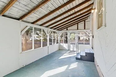 20 Martha Ave — Photo 26