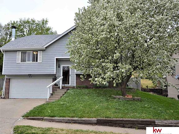 2nd image of 814 A St