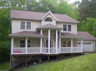 135 Mirah Ln, Waynesville, NC 28785