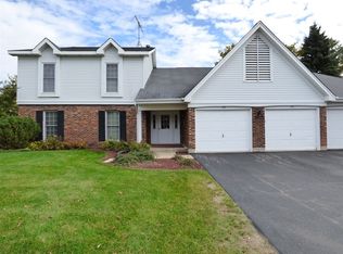 312 N Thornwood Dr, McHenry, IL 60050