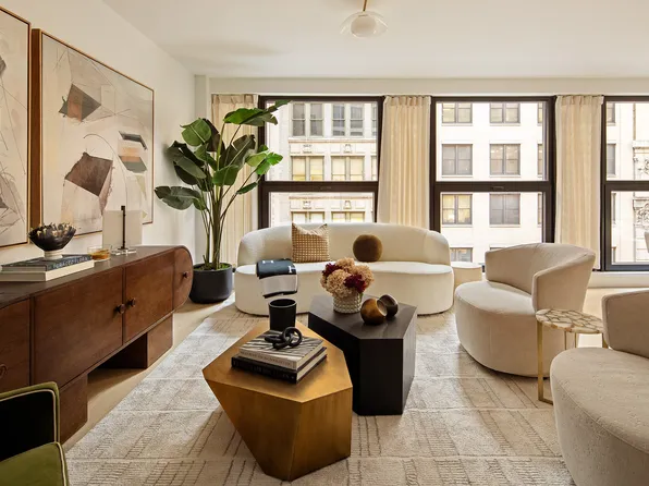 21 West 17th Street image 2 of 9