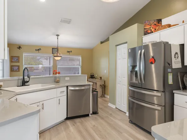 8805 Coquina Avenue, Fort Pierce, FL 34951
