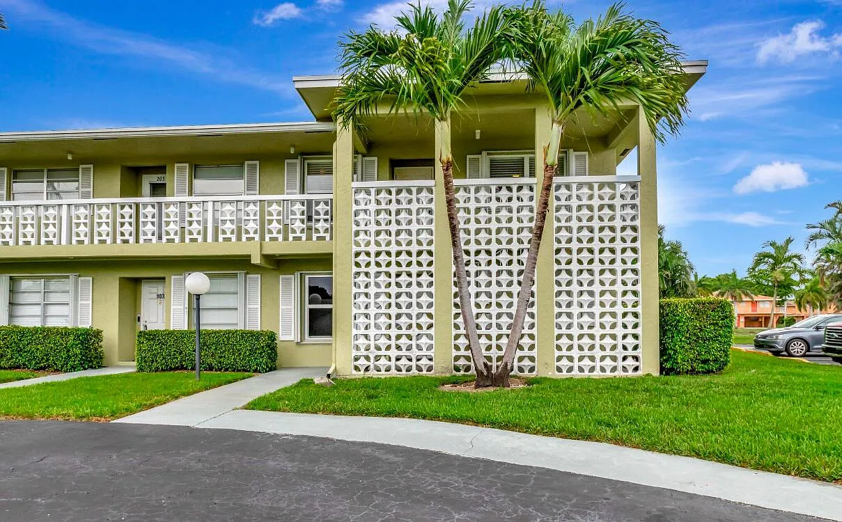 2 bed, 2.0 bath, 1167 sqft, $2,600 — Photo 3