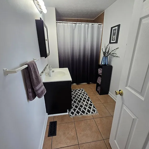 2 bed, 1500 sqft, $1,550 — Photo 2