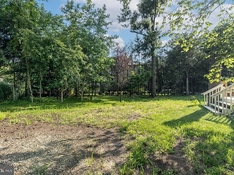 1800 Lark Ln — Photo 65