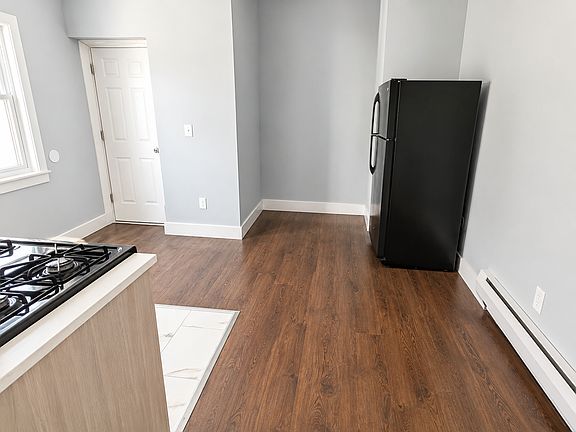 3rd image of 308 Renner Ave #2B