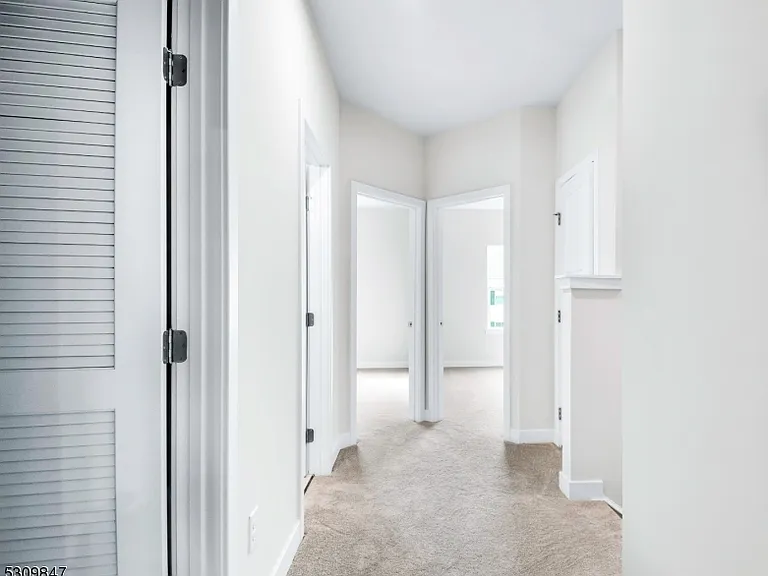 27 Peckwell St — Photo 12