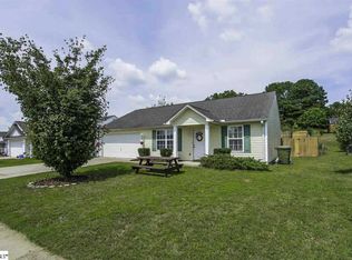 8 Brisbane Dr, Fountain Inn, SC 29644