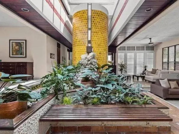 Calle Marti #655, San Juan, PR 00907