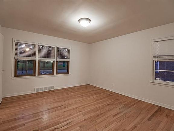 4th image of 211 Benton Blvd