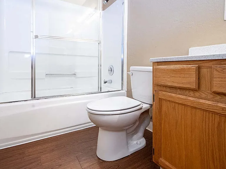 PARK CLUB APARTMENTS — Photo 14
