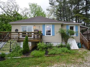 121 Stonewall Rd, Baltimore, MD 21228