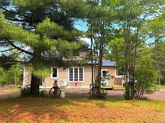 2nd image of 580 Saint Sosime Rd
